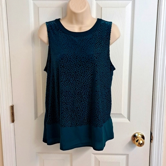 🌴EUC Velvet Flecked Top - Picture 8 of 8